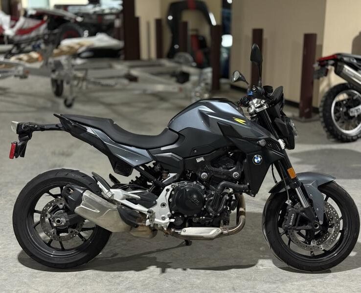 2023 BMW F 900 R Exclusive