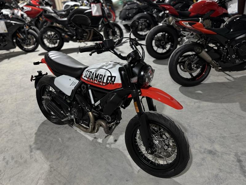 5A022A21-EE79-40DA-87D5-9B4F70B16CEA