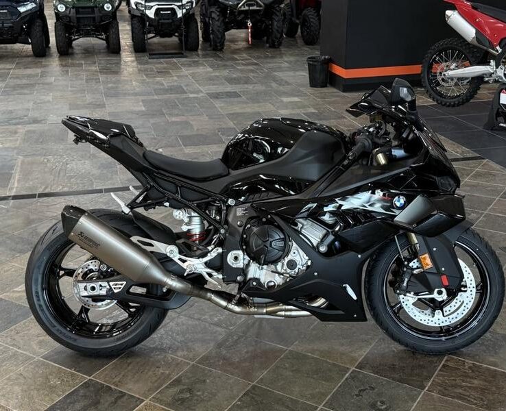 2026 BMW S 1000 RR Blackstorm metallic
