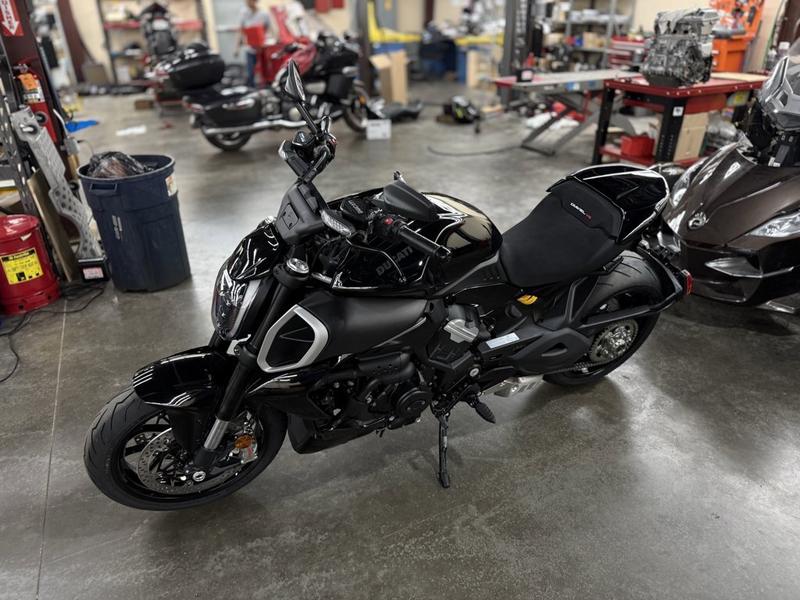 7A09B300-7611-4584-AE3C-FB2ACB4296C1