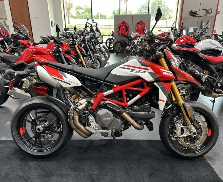 2025 Ducati Hypermotard 950 SP Special Livery