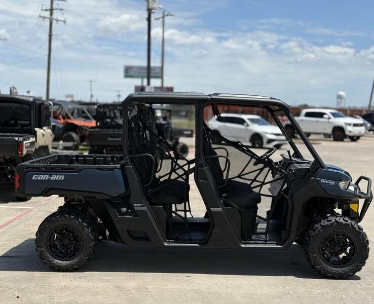 2025 Can-Am® Defender MAX XT HD9