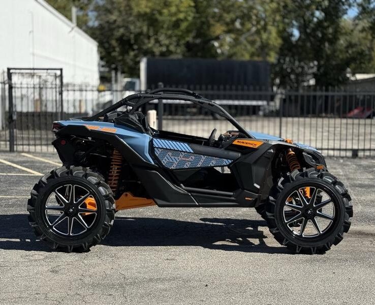 2026 Can-Am® Maverick X3 RS Turbo RR Scandi Blue & Orange Crush