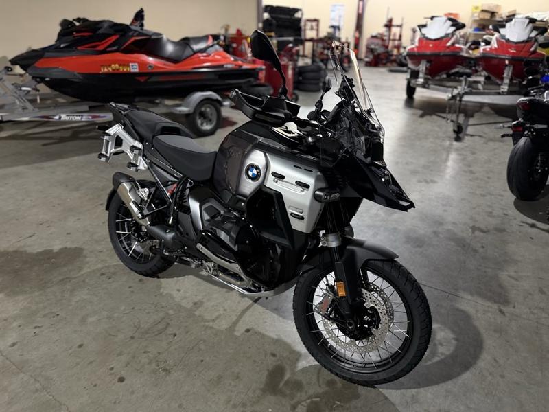 AB53B3F0-516F-428B-9BA1-21359970F408