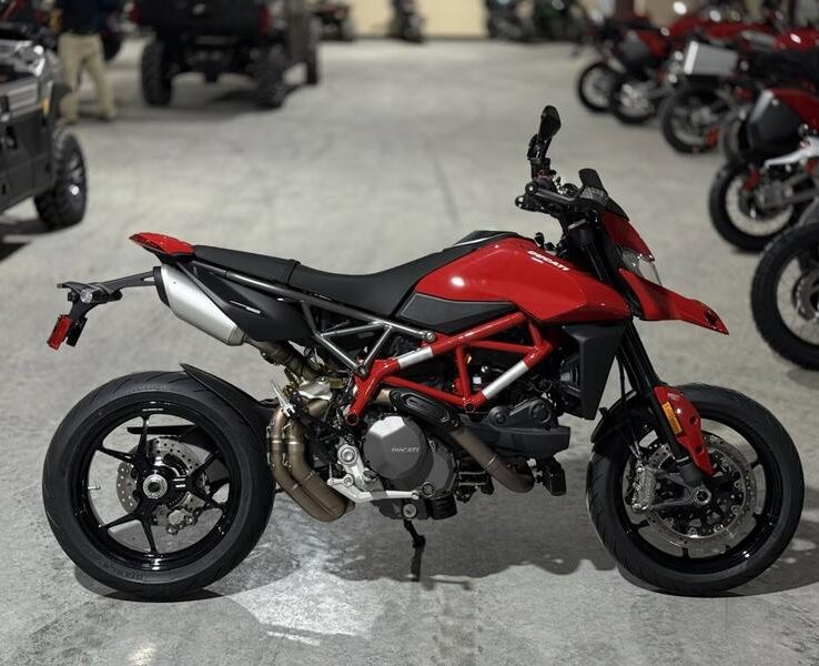 2025 Ducati Hypermotard 950 Ducati Red